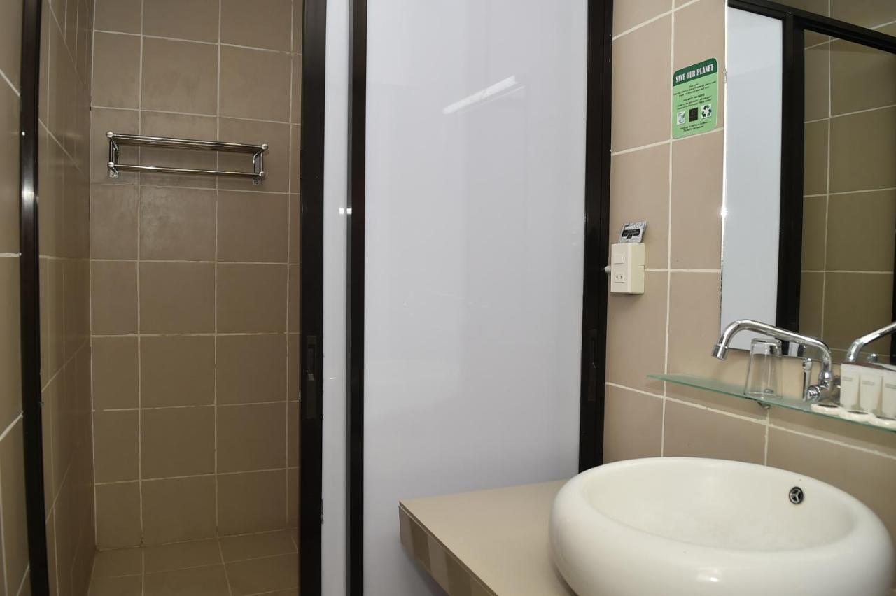 Columbus Plaza Hotel General Santos City Eksteriør billede