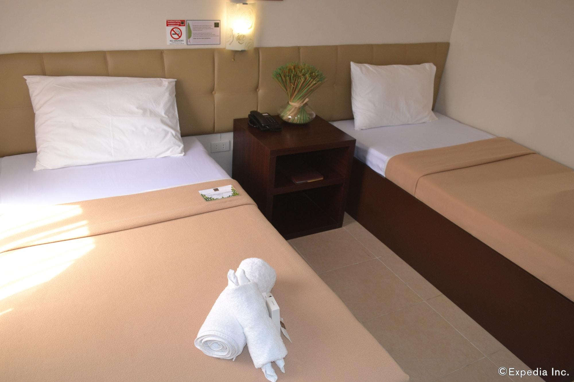 Columbus Plaza Hotel General Santos City Eksteriør billede