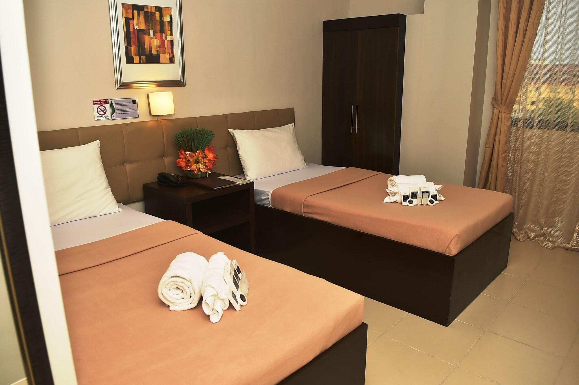 Columbus Plaza Hotel General Santos City Eksteriør billede