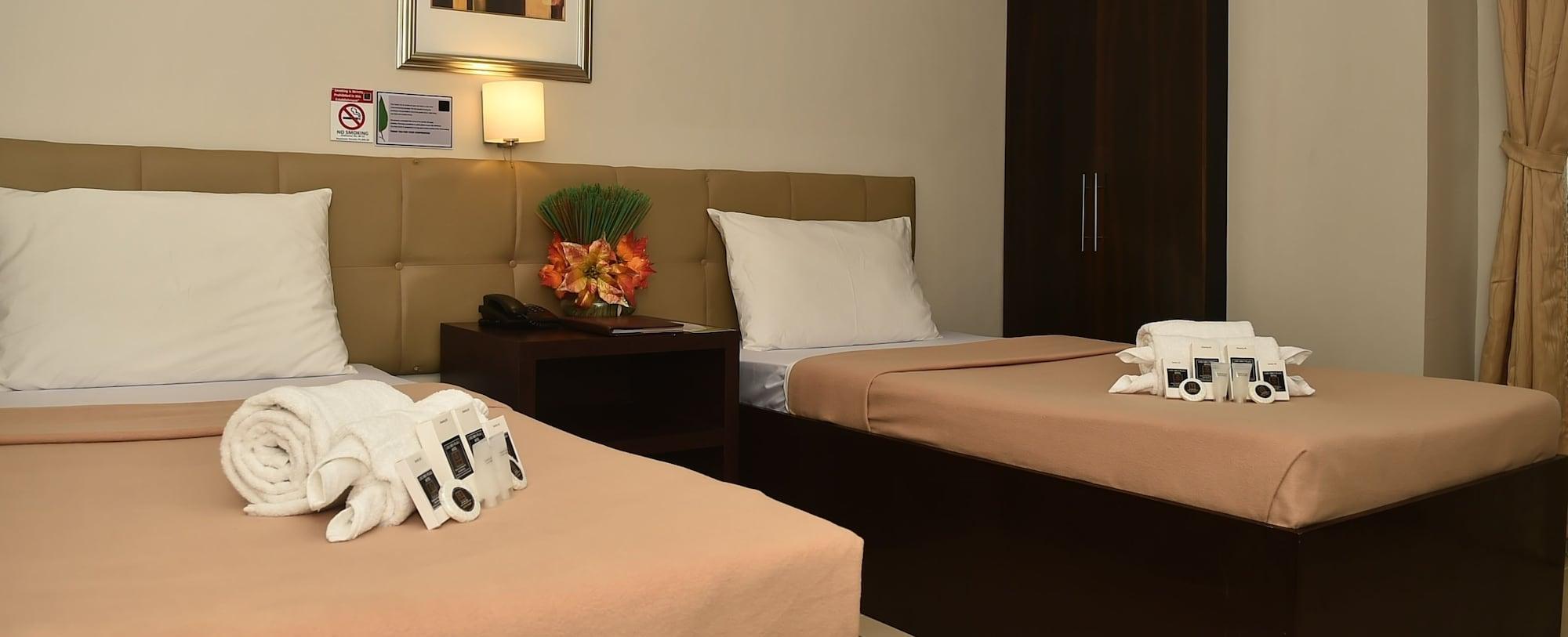 Columbus Plaza Hotel General Santos City Eksteriør billede