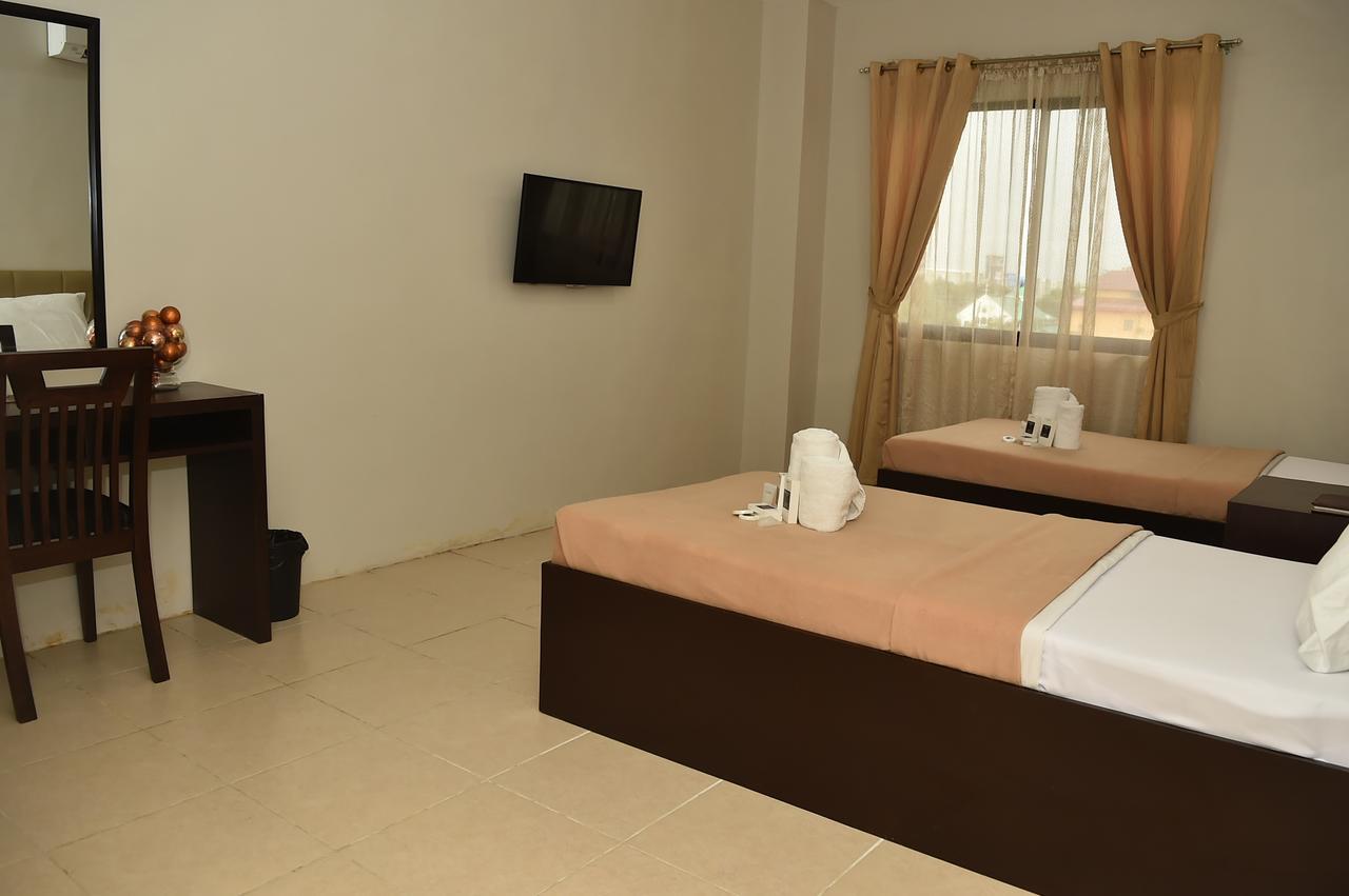 Columbus Plaza Hotel General Santos City Eksteriør billede