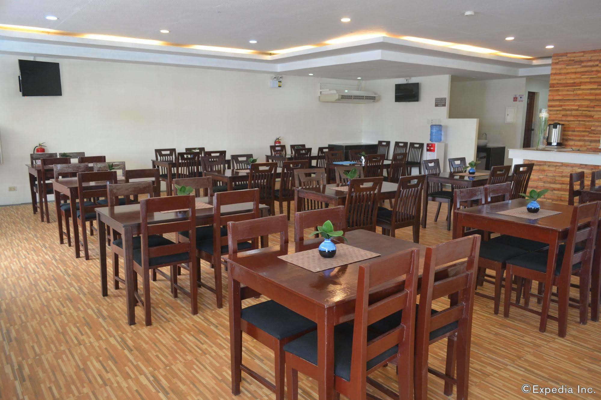 Columbus Plaza Hotel General Santos City Eksteriør billede